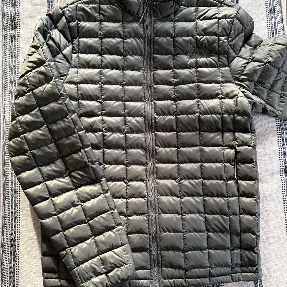 The North Face Men's Dark Gray Puffer Jacket
